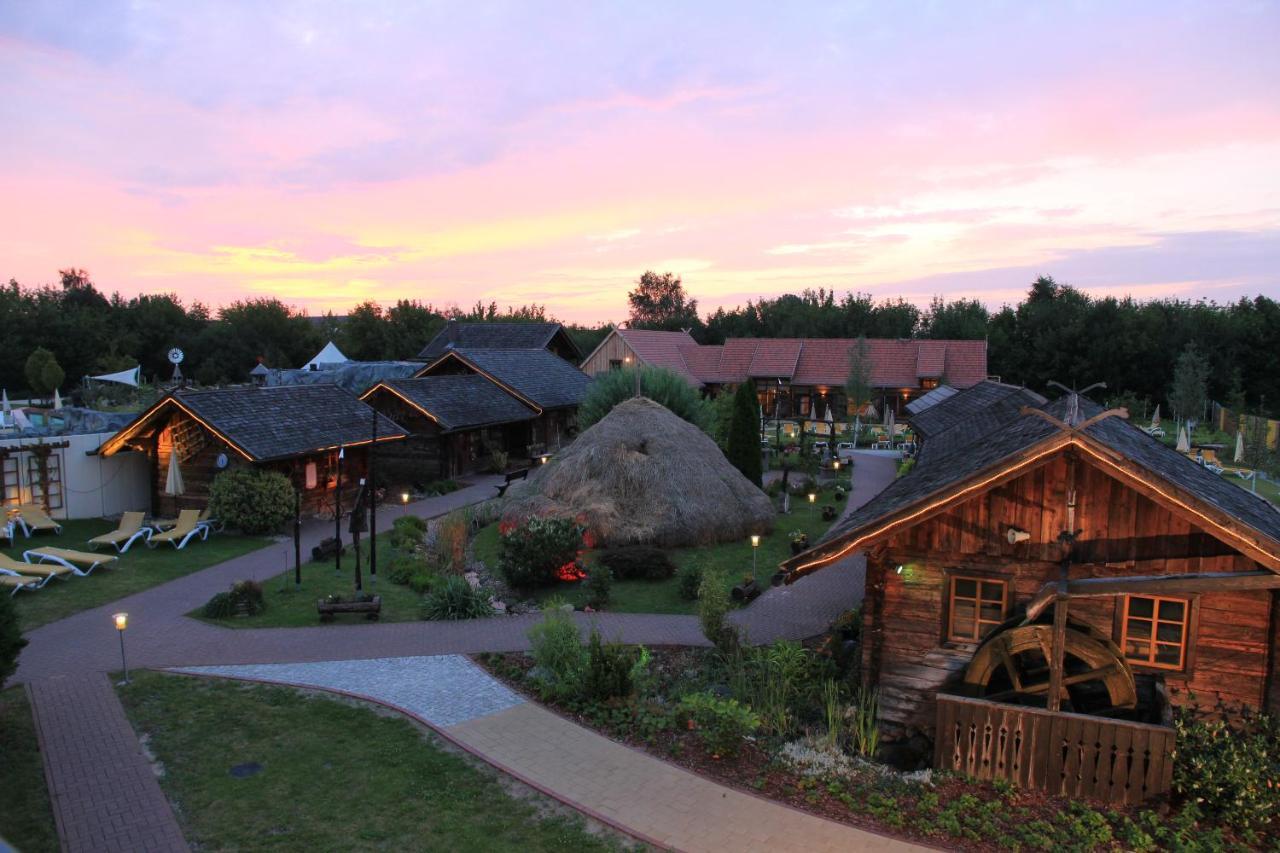 Spreewelten Hotel Lübbenau Exteriör bild